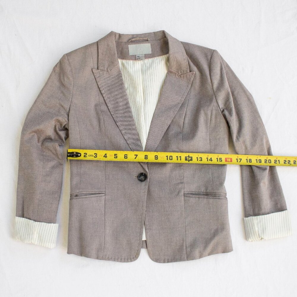 H&M Women's Blazer - Warm Gray 3/4 Sleeves - Picture 3 of 5